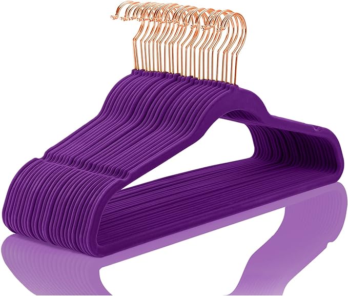 MIZGI Premium Velvet Hangers Heavy Duty by MIZGI